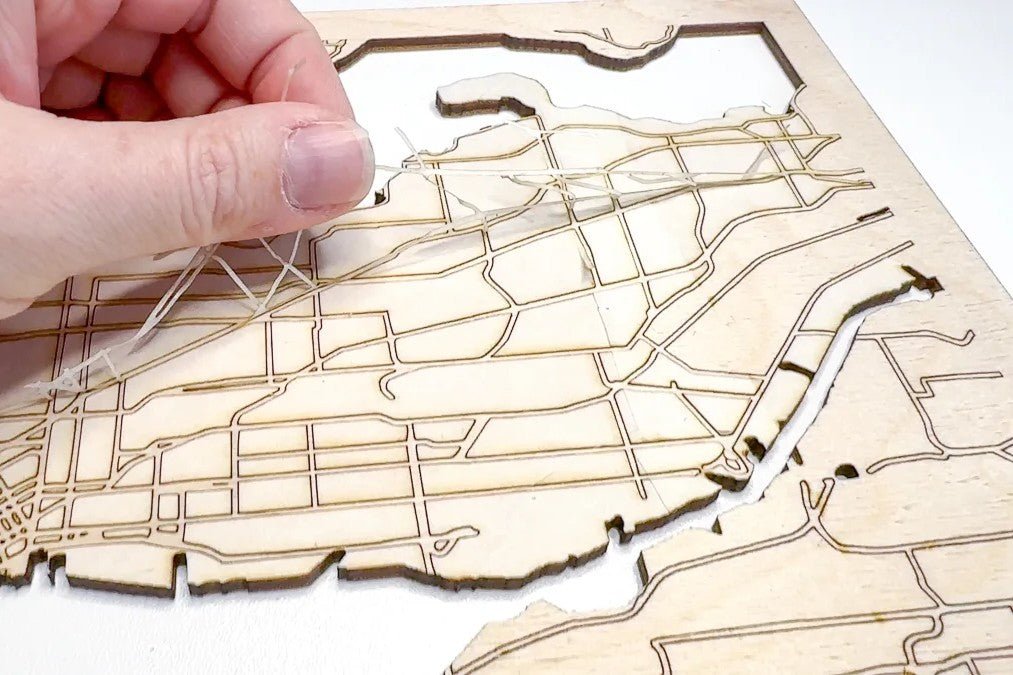 Alles over beschermfolie: laten zitten of verwijderen? - Laser Cut Supply